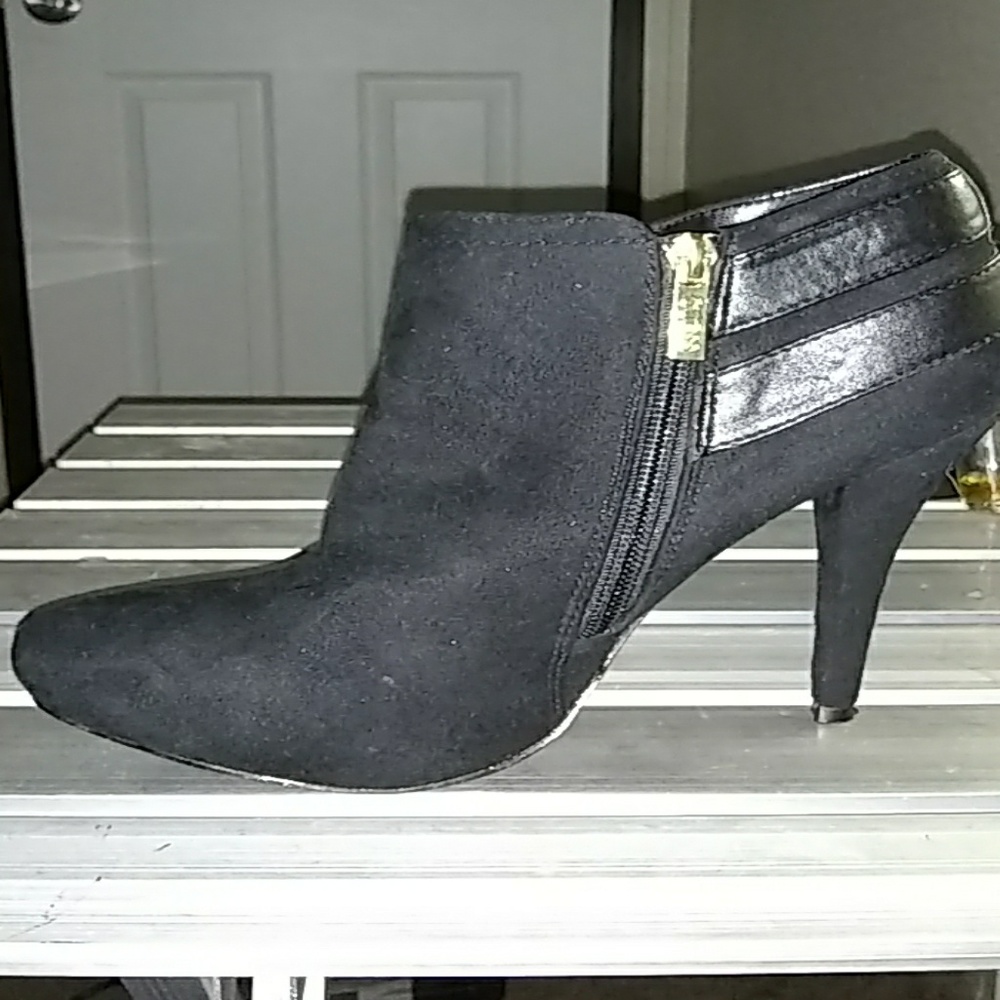 Guess black suede gold zip high heel booties sz 8m